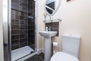 En Suite- click for photo gallery